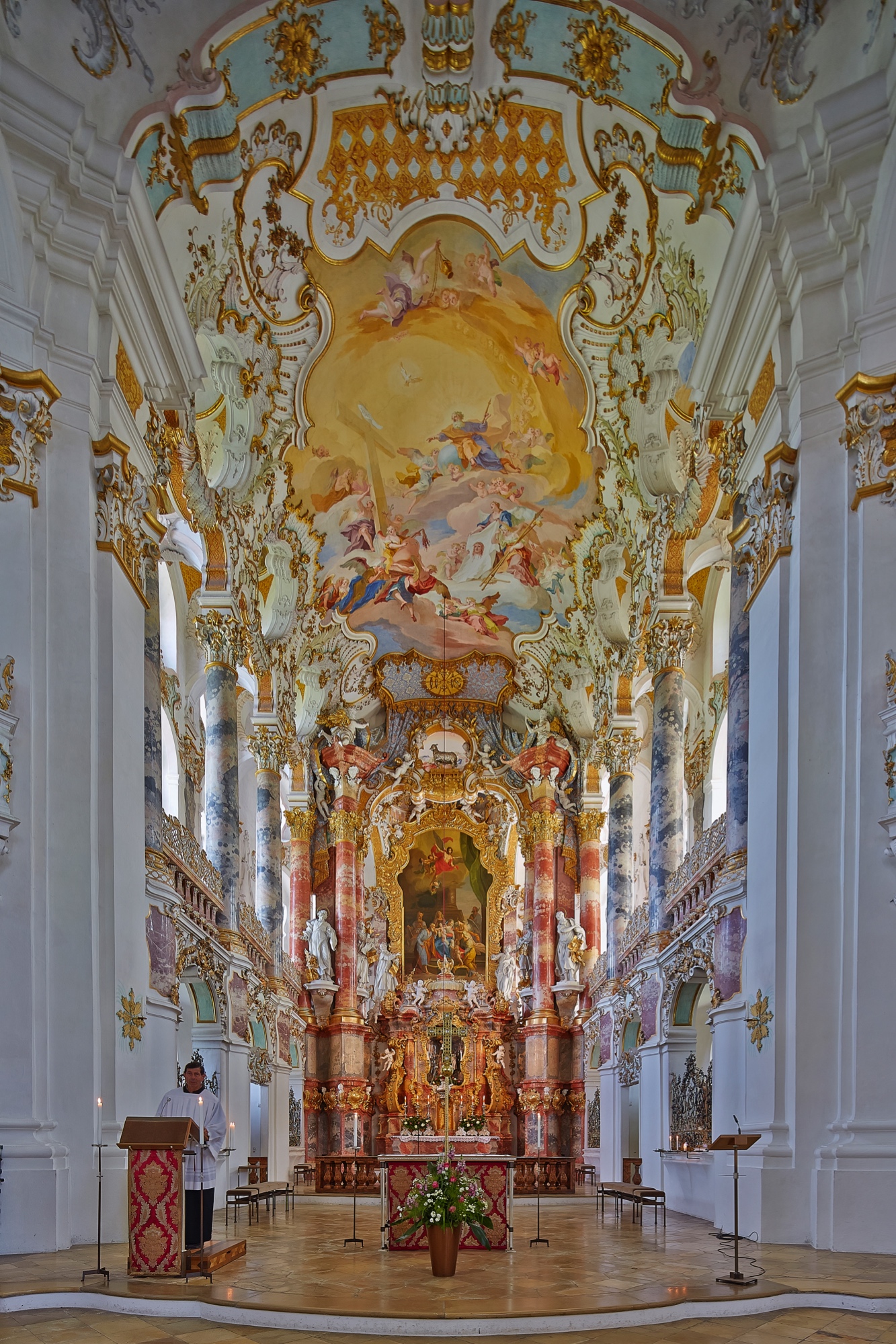 Wieskirche, vollständige Bezeichnung: Wallfahrtskirche zum Gegeißelten Heiland auf der Wies