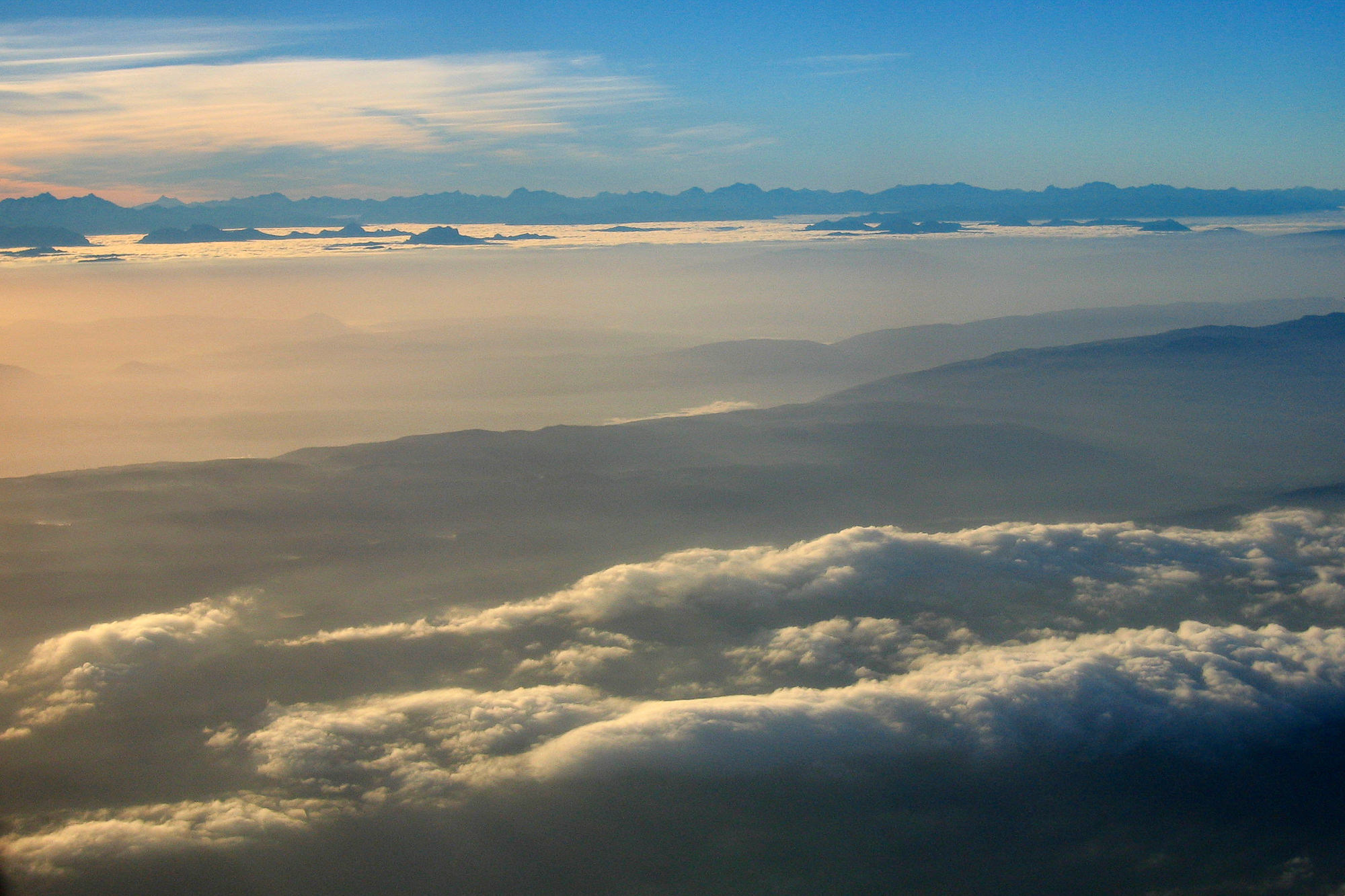 Anreise, Flug entlang der Alpen